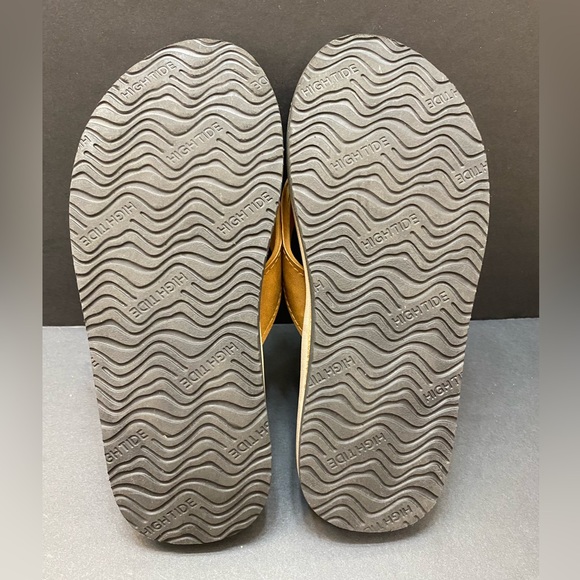 High Tide Mens brown thong flip flops size 8. - Picture 9 of 9
